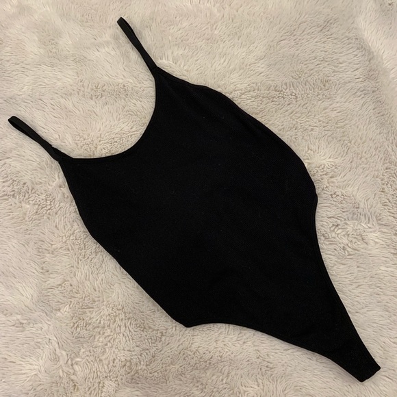 Forever 21 Tops - Forever 21 Black Cami knitted Bodysuit 🖤